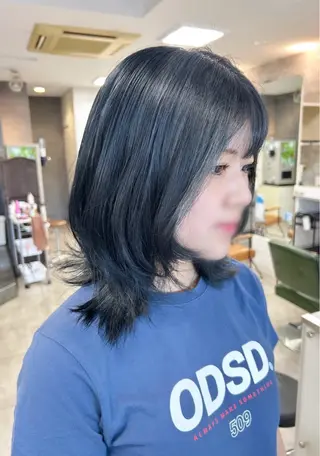 ミディアム レイヤー/艶髪カラー 森本くるみのヘアスタイル