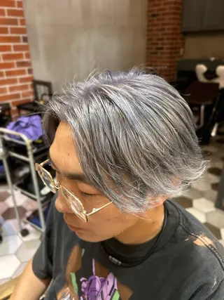 カラー メンズ ハイトーン🎨/ パーマ🌀/堀江輝起のヘアスタイル