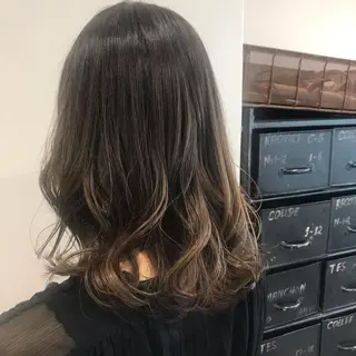 ミディアム KAREN🕊️ 大宮美容室のヘアスタイル