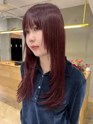 ミディアム カラー ヘアアレンジ 似合わせレイヤー ＆縮毛矯正のヘアスタイル