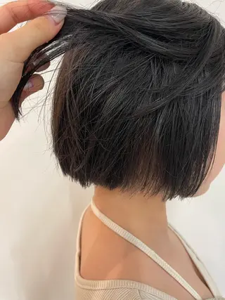 セミロング カラー 🫧ハイトーン✨格安 より質💐マンツーマのヘアスタイル