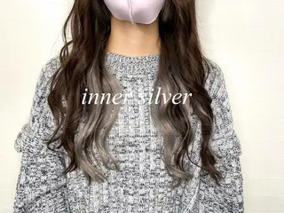 ロング カラー ブリーチカラー特化 U-topia小島のヘアスタイル