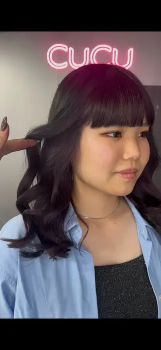 カラー 新垣 杏凜のヘアスタイル