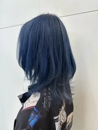 ミディアム カラー 野々村 麻由のヘアスタイル