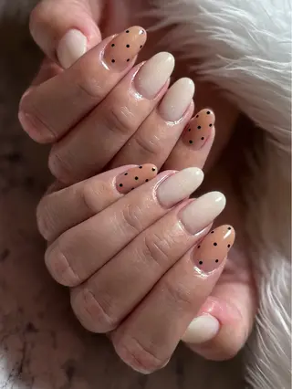 ミディアム ネイルサロン マニストのネイルデザイン