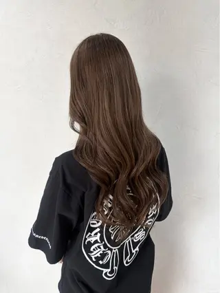 ロング Uni. wakabaのヘアスタイル