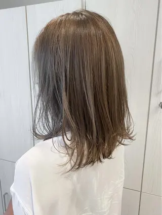 ミディアム カラー ハイトーン×似合わせ 🌱中川慎之介のヘアスタイル