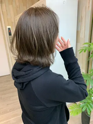 ミディアム カラー 髪を綺麗にする人 似合わせ　DAITOのヘアスタイル