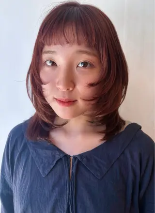 ミディアム カラー 淀 小南津のヘアスタイル
