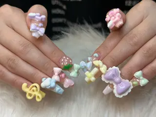 ネイル NIE NAIL Luxeのネイルデザイン