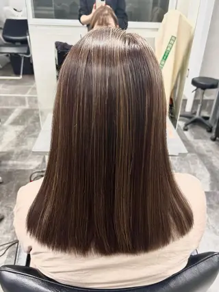 ミディアム ブリーチ🐰インナー ♡ハイライト♡綾🐰のヘアスタイル