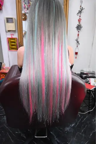 ロング カラー ヘアアレンジ Junko .のヘアスタイル