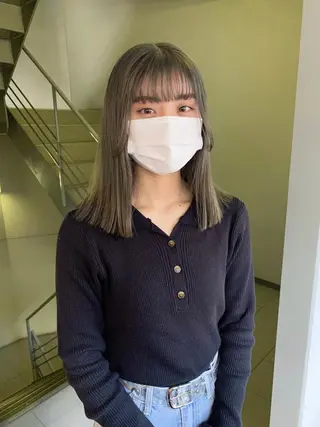 ミディアム カラー パーマ ヘアアレンジ デザインカラー/ボブ ブリーチカラー/ユリのヘアスタイル