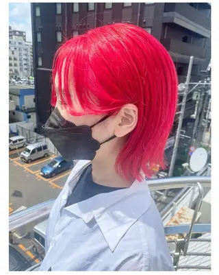 ショート カラー TSUNO🦖 派手髪/オタク美容師のヘアスタイル
