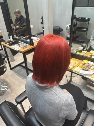 ミディアム カラー 片平 帆香のヘアスタイル