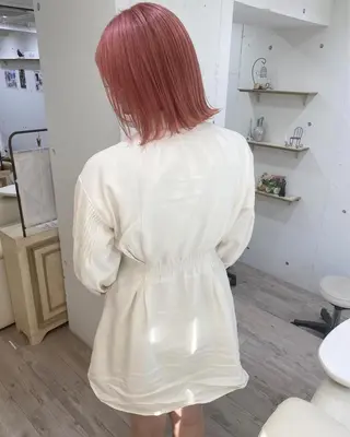 ミディアム カラー カラーが上手い 辻悠月のヘアスタイル