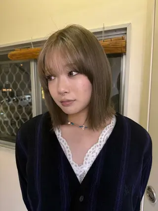 カラー 寺崎 由衣のヘアスタイル