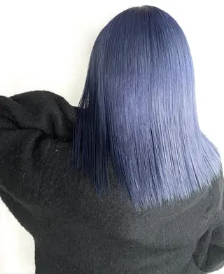 ミディアム ハイトーン カラーのヘアスタイル