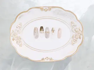 ネイル ❤️💛REBEST 京橋 nailのネイルデザイン