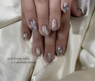 ネイル LAVISH 大和店 🤱子連れ大歓迎のネイルデザイン