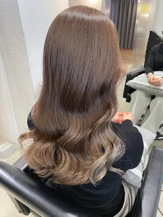 カラー STUD YUKIのヘアスタイル