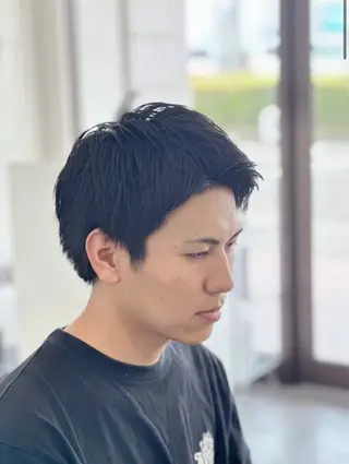 カラー 山田 誠也のヘアスタイル