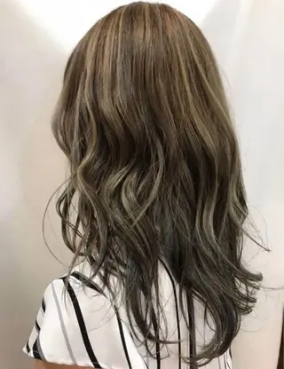 セミロング カラー 髪質改善✨石塚 真梨奈のヘアスタイル