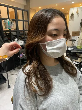 セミロング 似合う髪型見つけます AYAKAのヘアスタイル