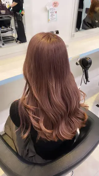ロング カラー 🤎モテ髪＆透明感 ミルクティー🥣🤎のヘアスタイル