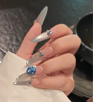 ネイル Luna Gladeのネイルデザイン