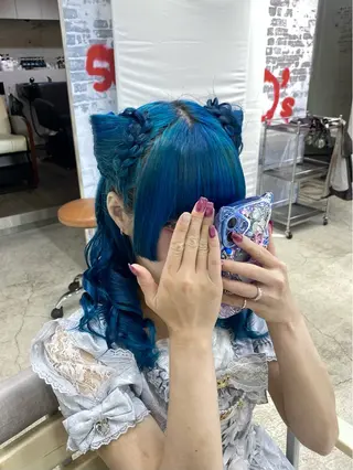 ミディアム ヘアアレンジ 🕊️ウルフカット 🕊️イオ🕊️のヘアスタイル