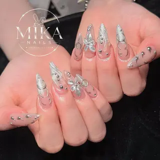 ネイル Genie Mika Nailsのネイルデザイン