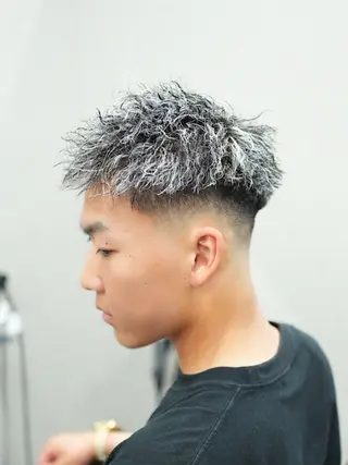 ショート カラー パーマ メンズ SLASHメンズ専門 大西郁也のヘアスタイル