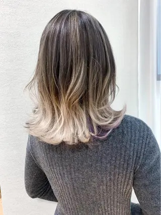 ミディアム カラー Luxbe hakataのヘアスタイル