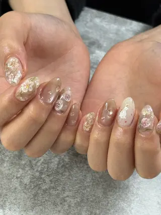 ネイル FIORITURA Maikoのネイルデザイン