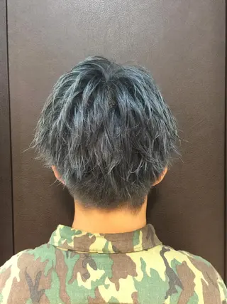 ショート メンズ レイヤーカット　小山 悠のヘアスタイル