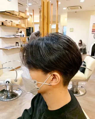 メンズ シミズ チハルのヘアスタイル