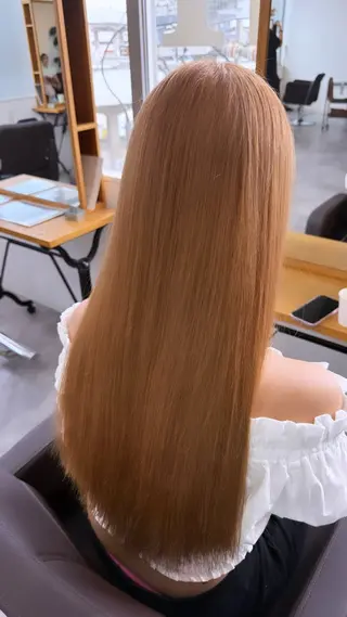 ロング 渡辺 皐志 Li's 布施のヘアスタイル
