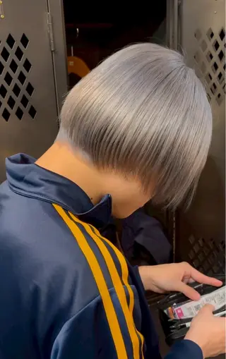 ショート メンズスタイリスト ティアラ👑のヘアスタイル