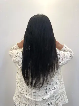 ロング ツノガイ エリのヘアスタイル
