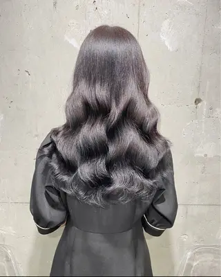 ロング カラー ハイトーンカラー 🦄レイヤーカットのヘアスタイル