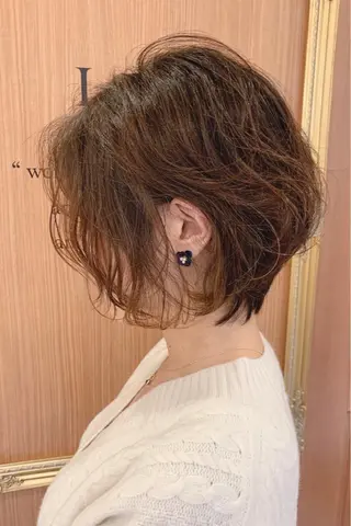 ショート Lond enikaのヘアスタイル
