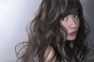 ミディアム パーマ カラー belta 姫路山吹 カラーモデル募集のヘアスタイル