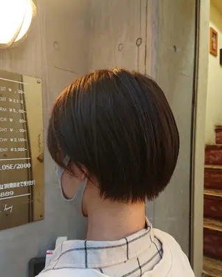 ショート カラー 「sumi」 AMIのヘアスタイル