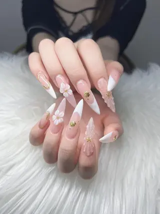 ネイル Lee Nailsのネイルデザイン