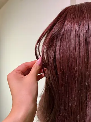 カラー 安谷 彩香のヘアスタイル