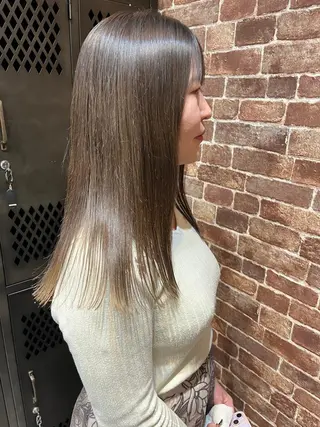 ロング カラー パーマ ヘアアレンジ メンズ キッズ ネイル マツエク・マツパ アイブロウ 久木原 ゆりのヘアスタイル