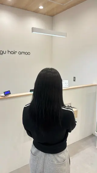 ミディアム カラー Agu. / KAEDEのヘアスタイル