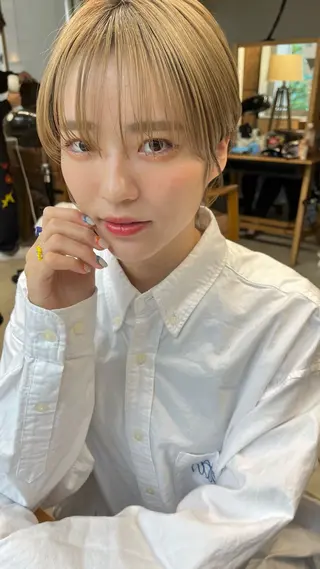 ショート カラー ✨艶髪✨ 奈須晴香のヘアスタイル
