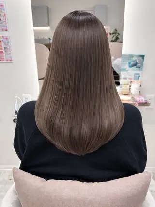 セミロング カラー 長岡 瑞希のヘアスタイル